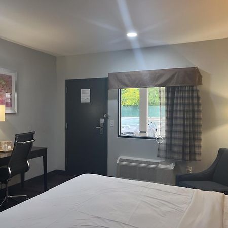 Motel 6 Norfolk, Va East Little Creek エクステリア 写真
