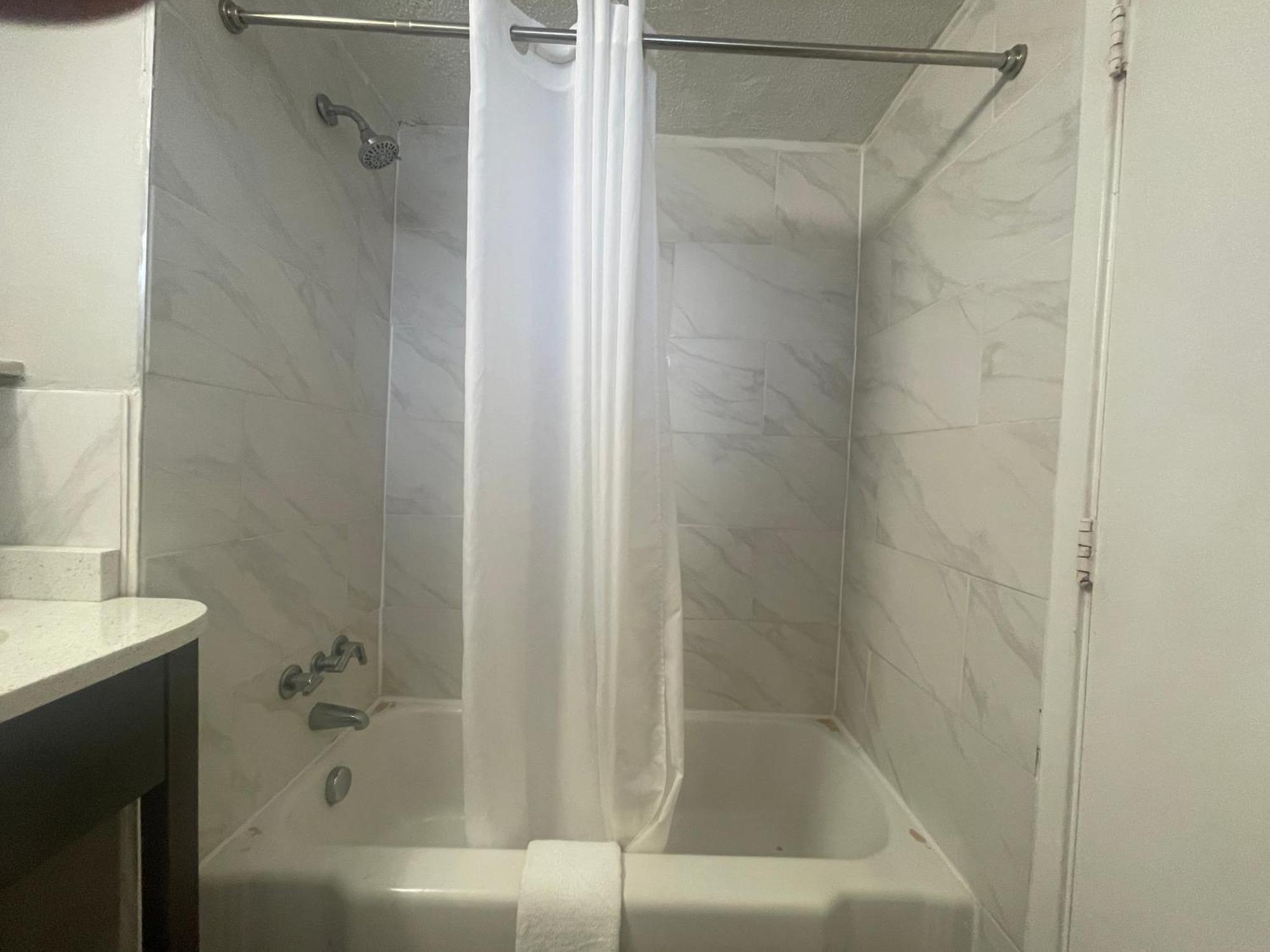 Motel 6 Norfolk, Va East Little Creek エクステリア 写真